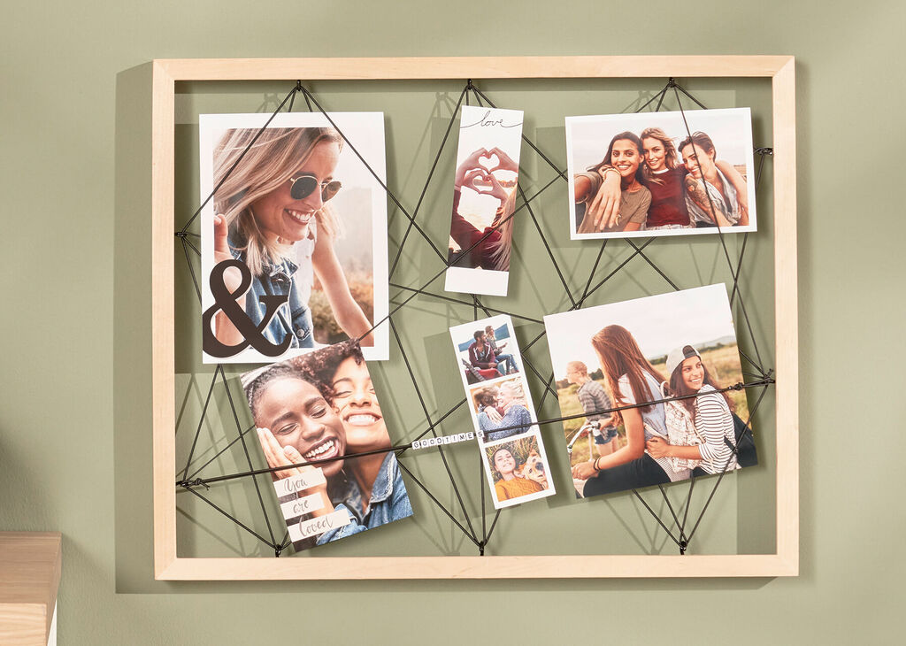 Cadre photo avec des images personnelles et des souvenirs.
